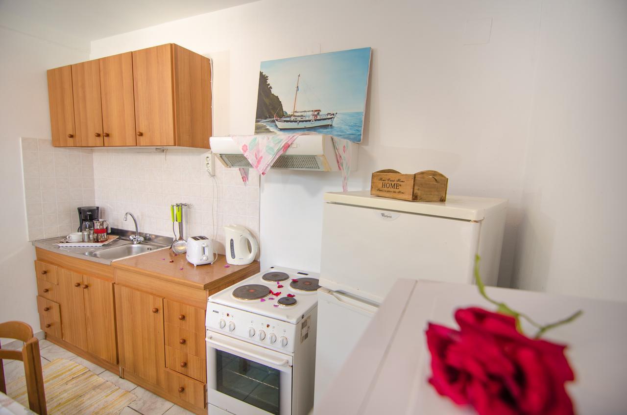Noufaro Apartment Paleokastritsa Bagian luar foto